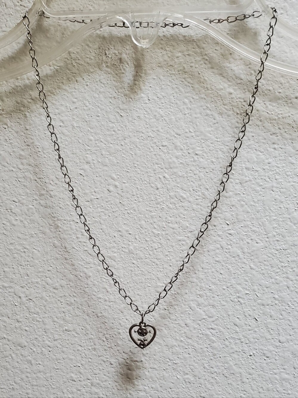 TOMORROWLAND - Heart Pendant Icon Necklace in Silver